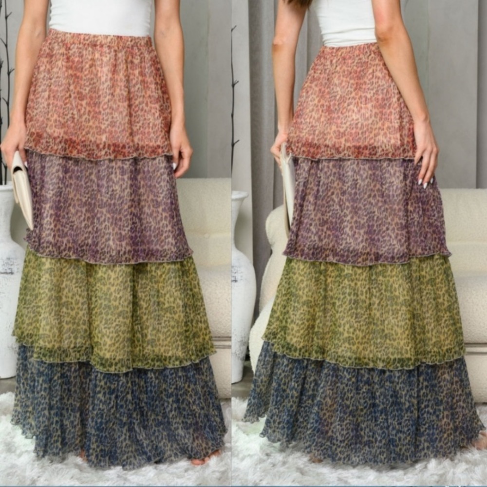 Tiered Boho Long Maxi skirt. NWT